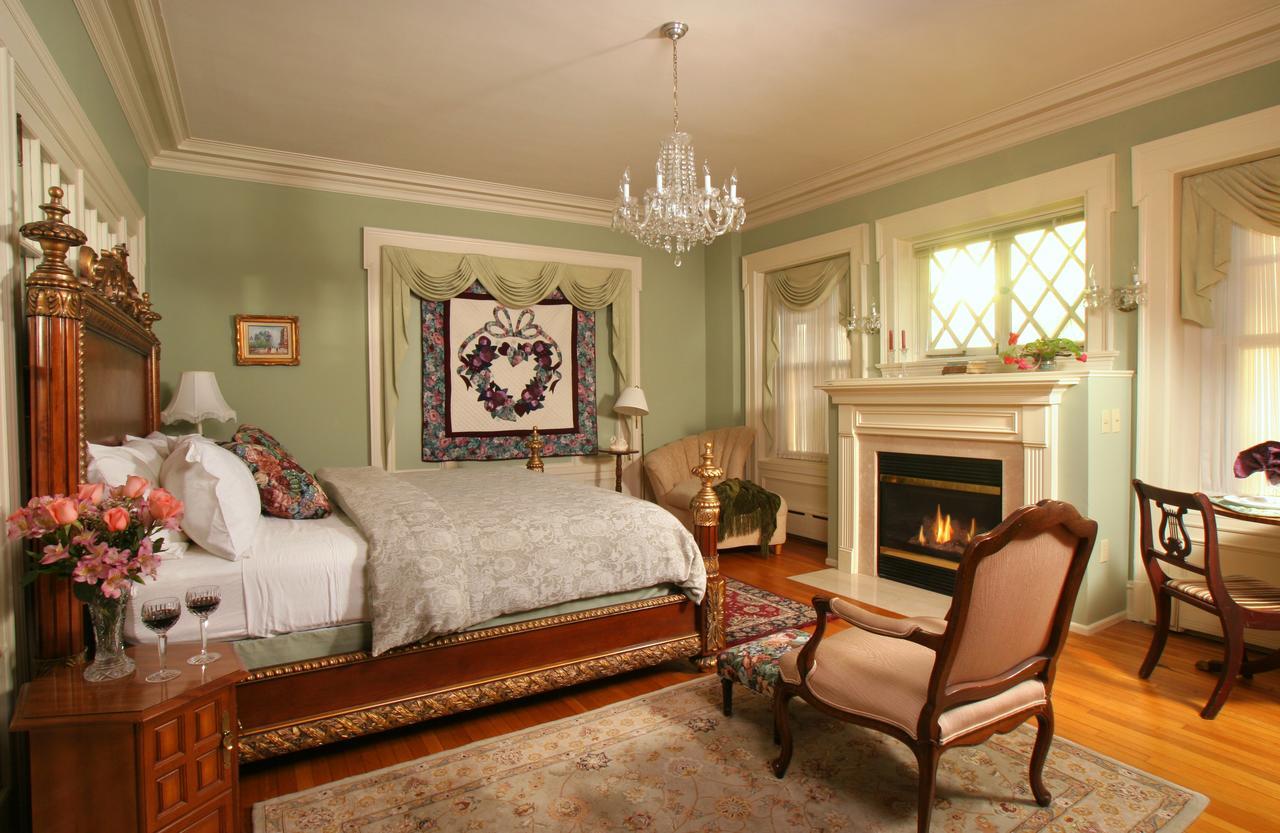Bed and breakfast King's 2*