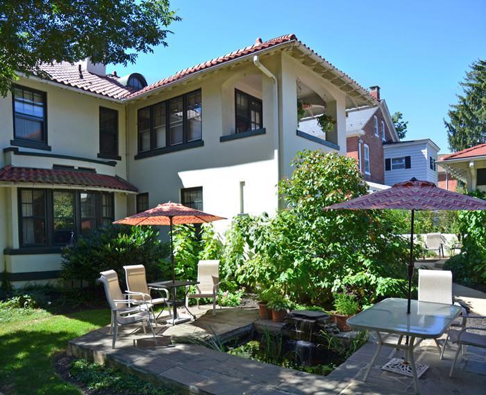 King's Bed and breakfast 2*