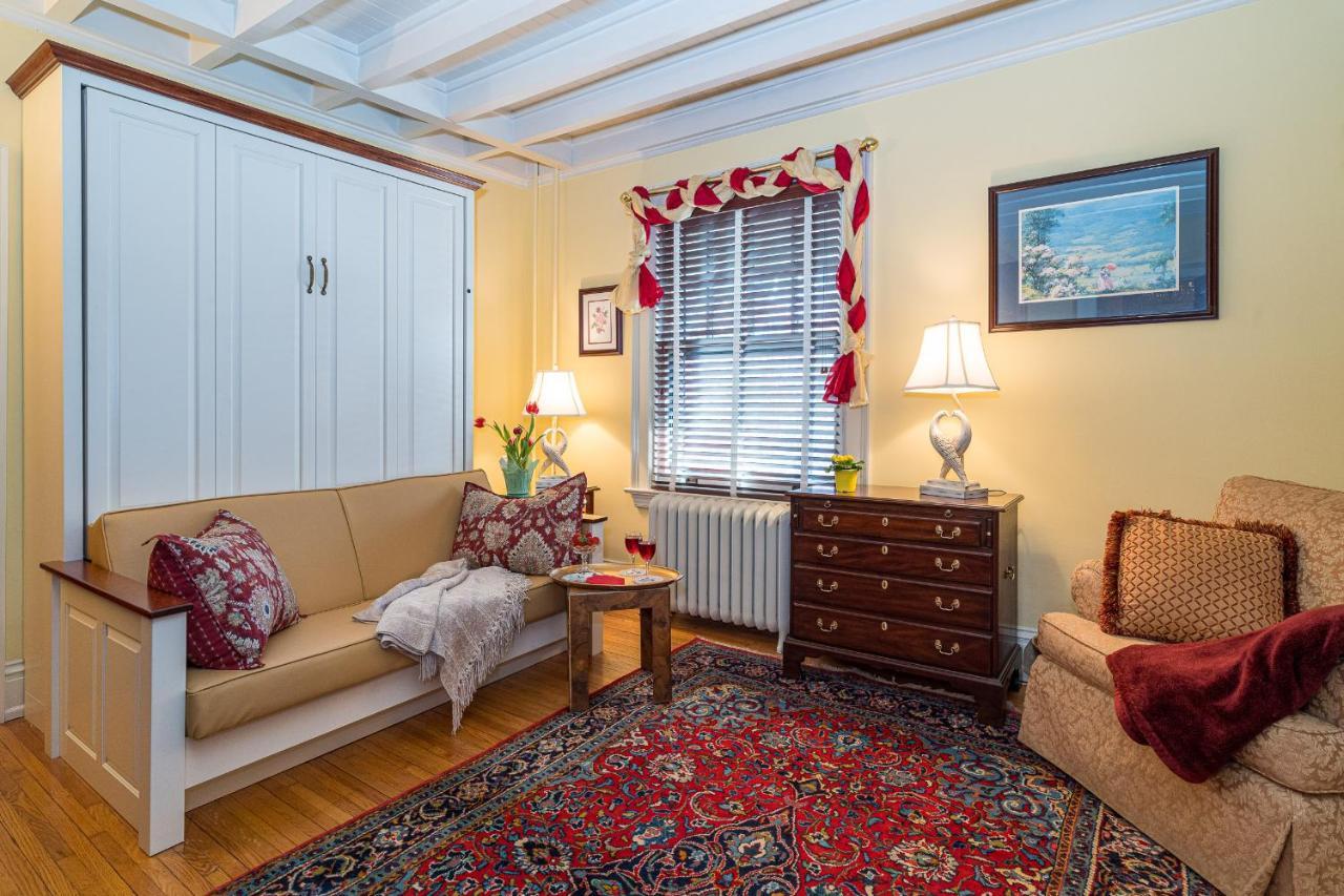 King's Bed and breakfast 2*